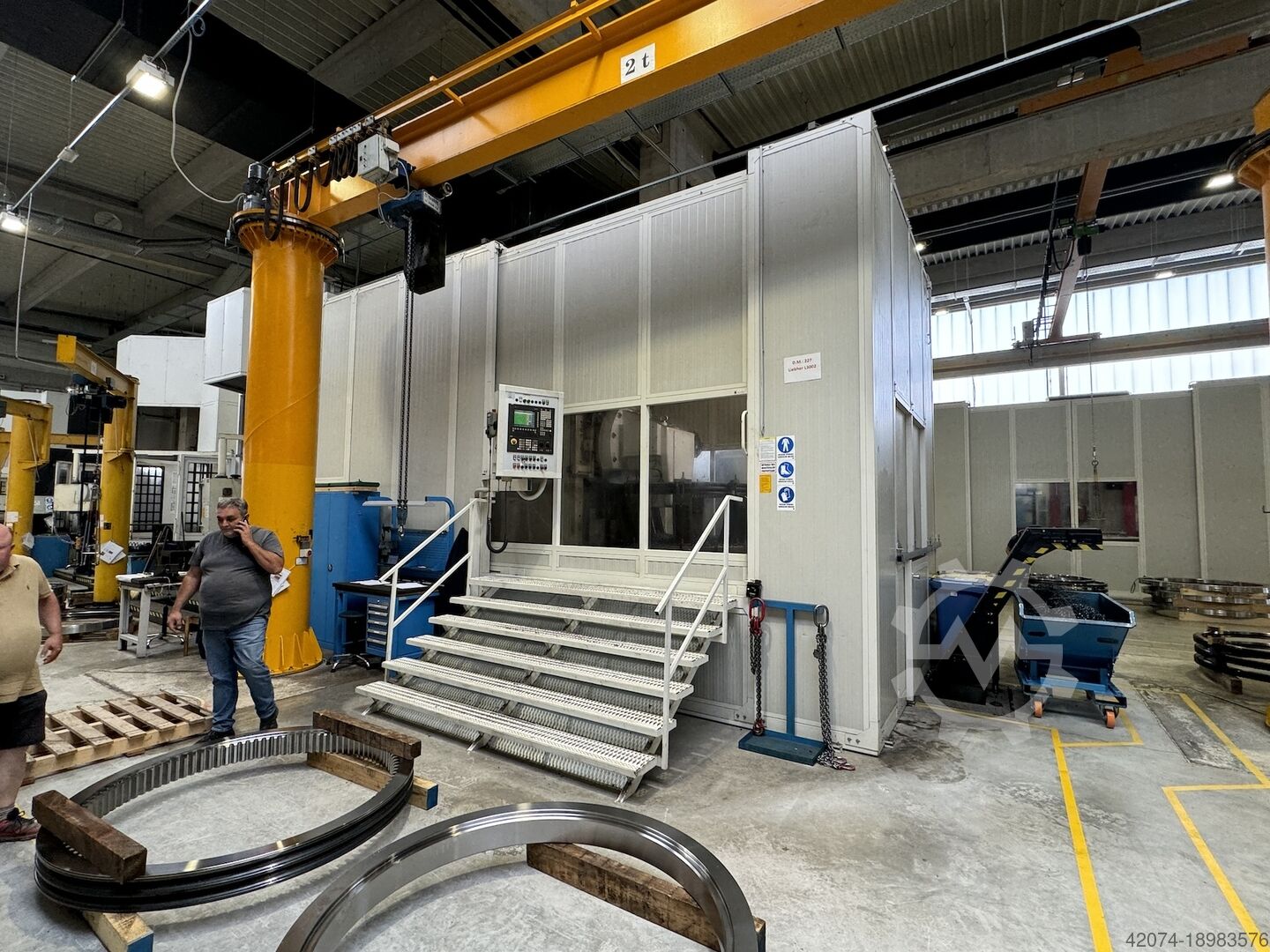 Liebherr L3002